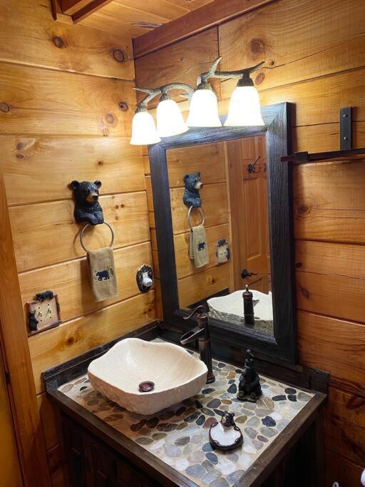Bear Country Cabin セバービル エクステリア 写真