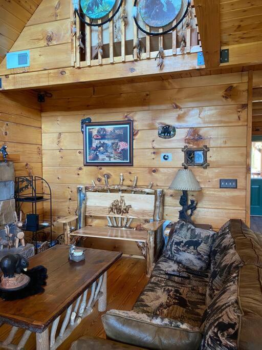 Bear Country Cabin セバービル エクステリア 写真