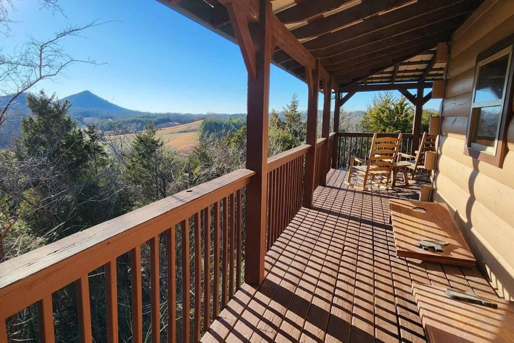Bear Country Cabin セバービル エクステリア 写真