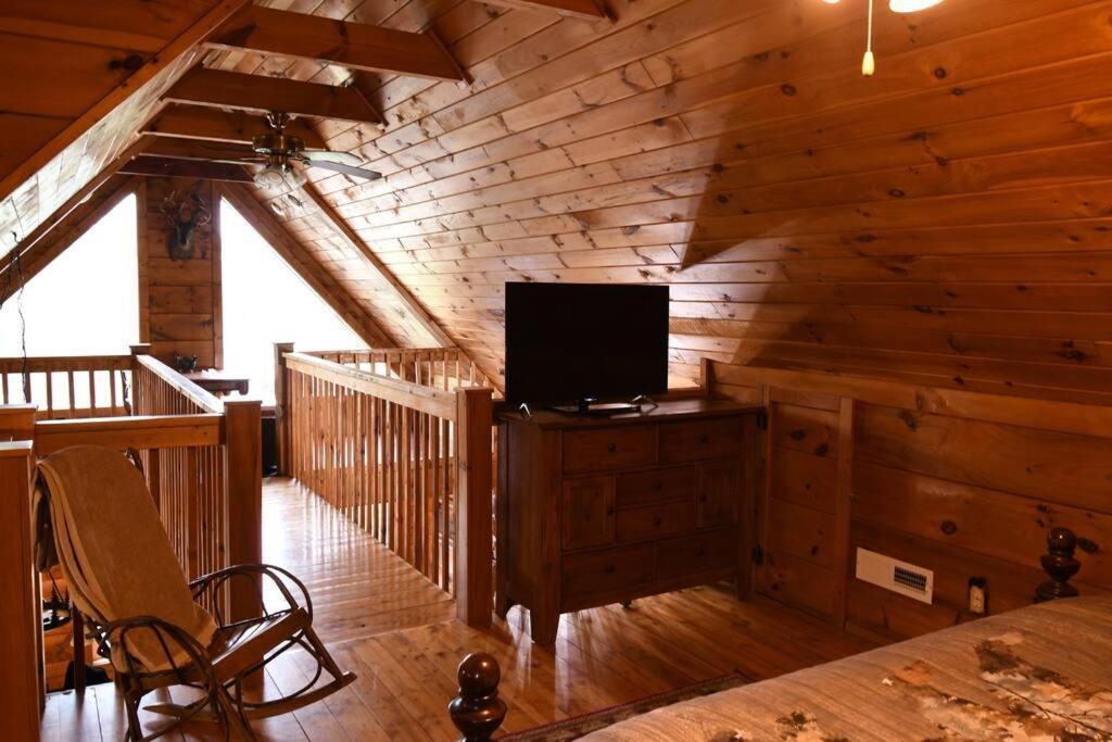 Bear Country Cabin セバービル エクステリア 写真