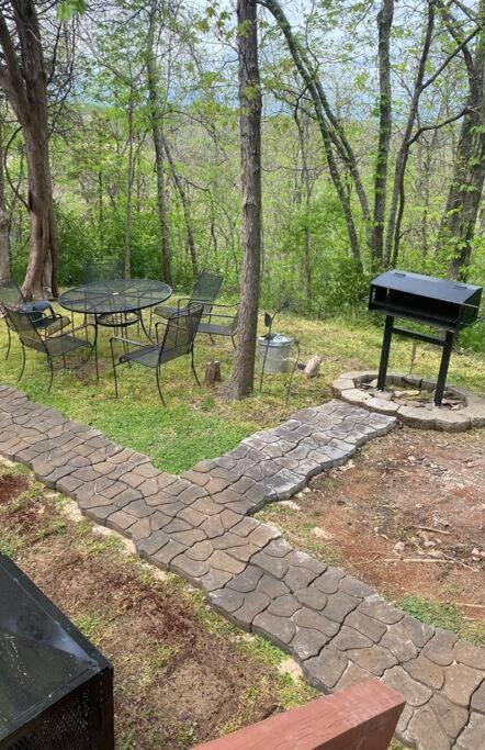 Bear Country Cabin セバービル エクステリア 写真