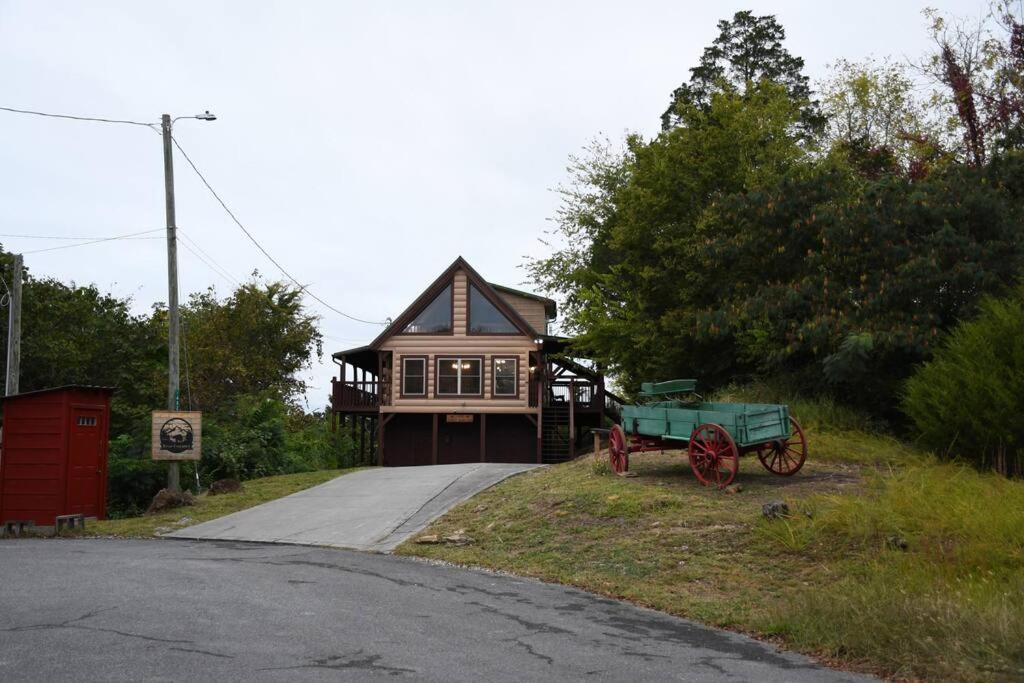 Bear Country Cabin セバービル エクステリア 写真